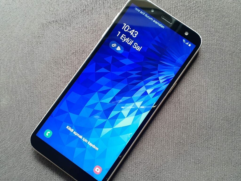 Samsung Galaxy J6, 32 GB, rəng - Qızılı, Düyməli, Barmaq izi, Face ID — Samsung, Gəncə