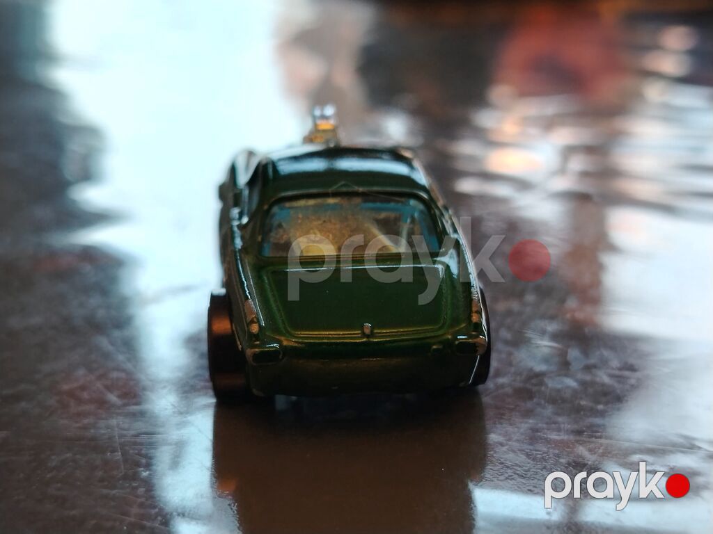 Hot Wheels Volvo P1800 Gasser – kolleksiya üçün 1:64 tökmə (die-cast) — Modellar, Bakı (3)