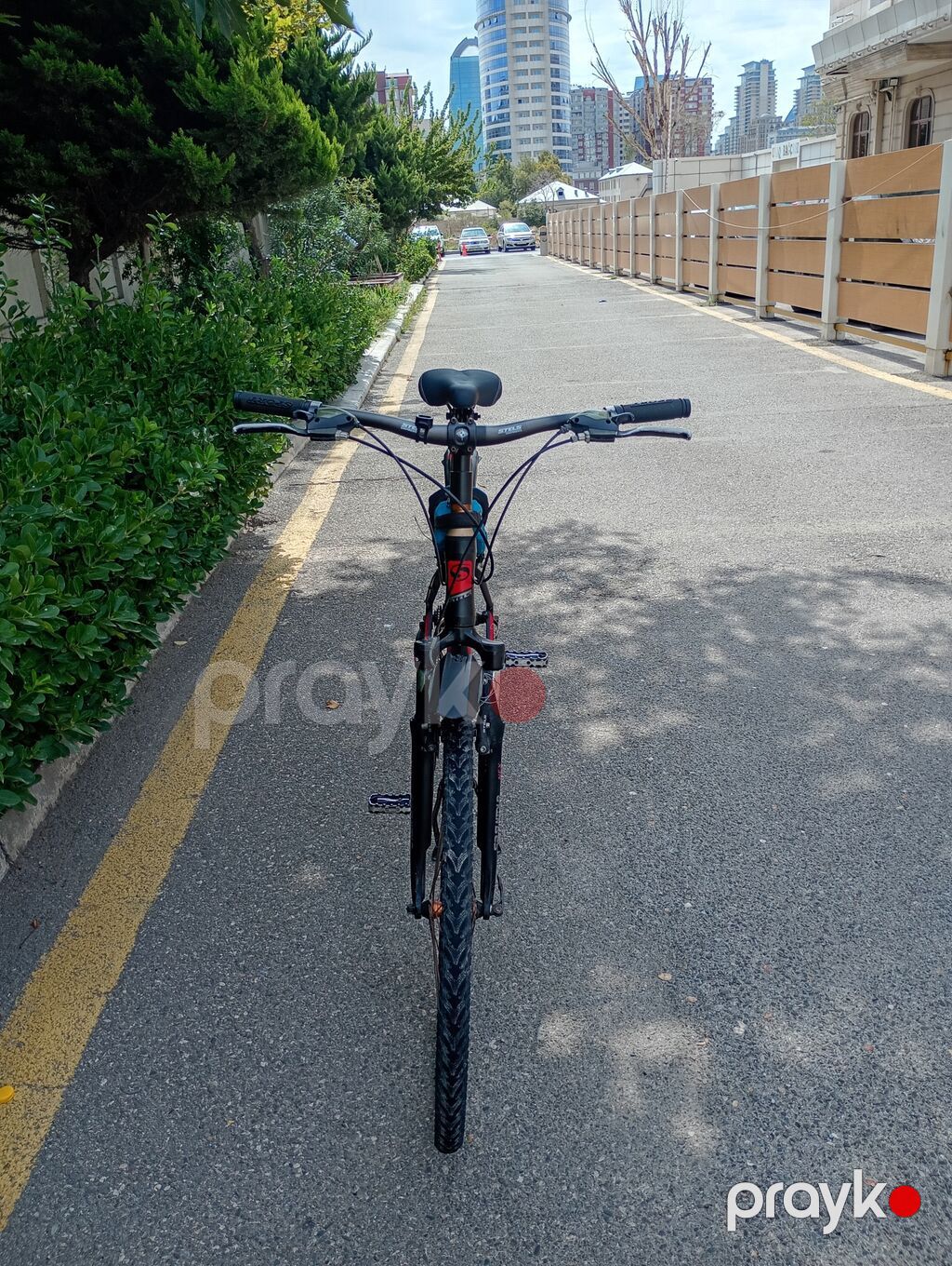İşlənmiş Şəhər velosipedi Stels, 28", sürətlərin sayı: 8, Ünvandan götürmə — Yol velosipedləri, Bakı (3)