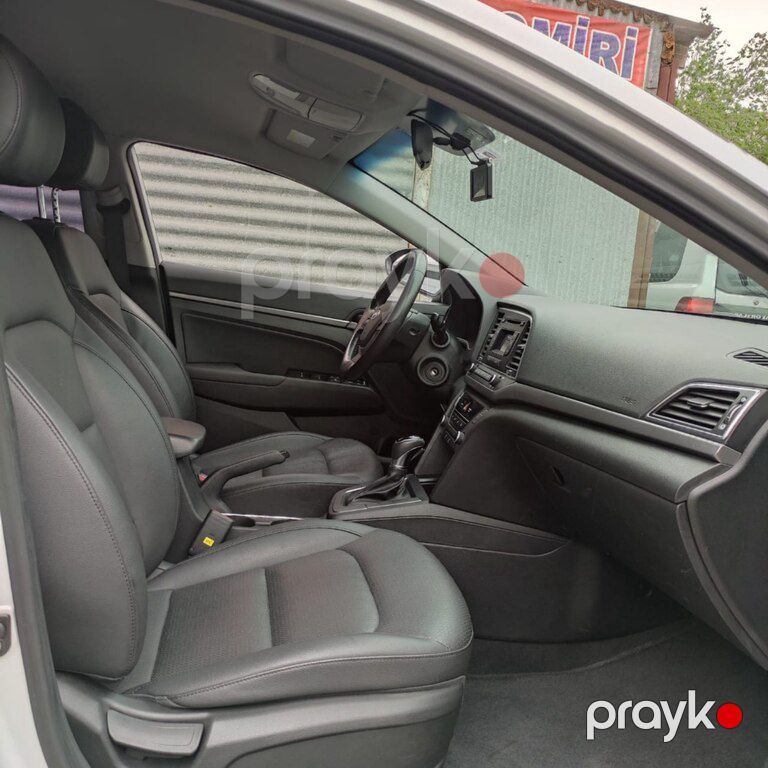 Hyundai Avante, 1.6 L, 2017 il, 199 000 km — Avtomobillər, Bakı (9)