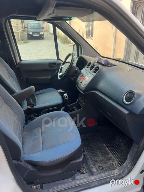 Ford Transit Connect (Van) - Korpus: ağ, arxa qoşa qapılı yük furqonu — Digah