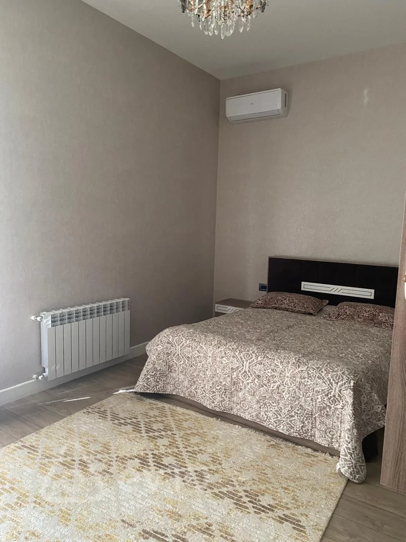 9 otaqlı həyət evi, 500 m², sam bagi resdoranin yani — Ev, villa, Bakı (8)