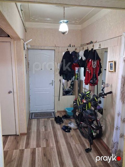 Satılır 3 otaqlı köhnə tikili 85 m² — Bakı