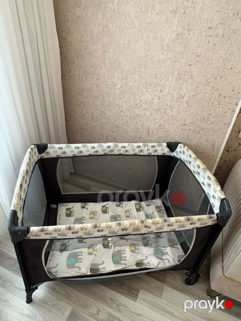 Manej Burbay Uşaq yatağı satılır, normal vəziyyətdədir. Ön tərəfinin — Manequinlər, Bakı (2)