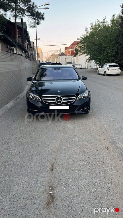 Mercedes E 220, 2.1 L, 2015 il, 209 300 km — Bakı