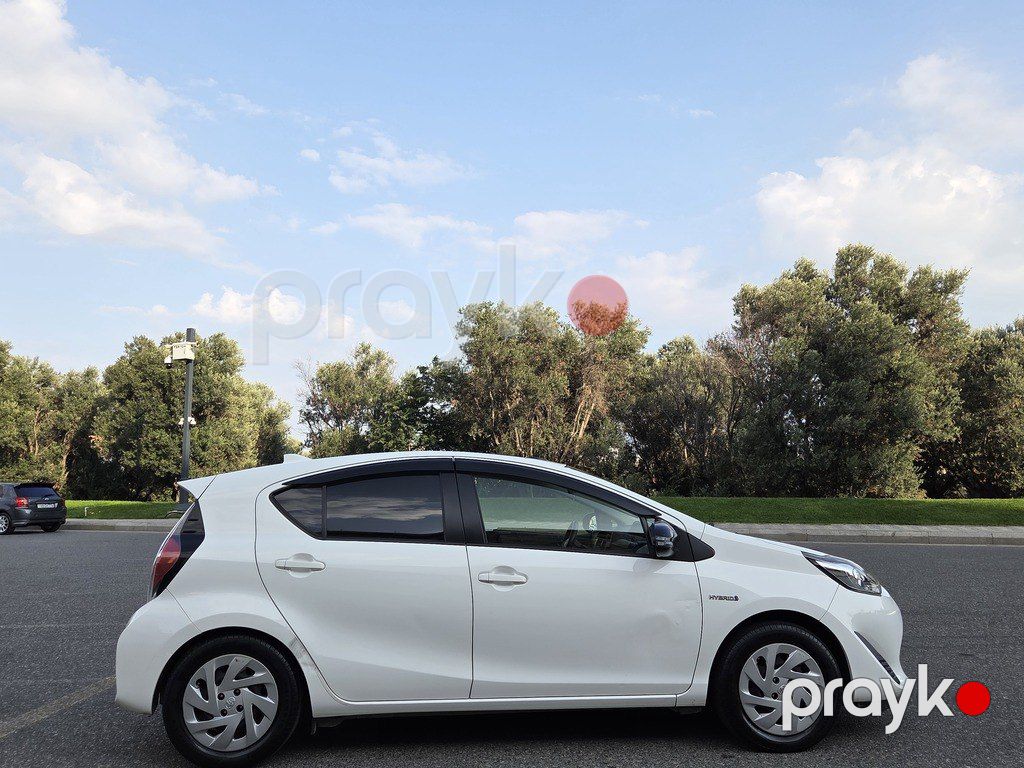 Toyota Aqua, 1.5 L, 0.9 kWh, 2018 il, 251 650 km — Avtomobillər, Bakı (6)