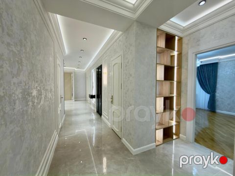 Satılır 4 otaqlı yeni tikili 175 m² — Bakı