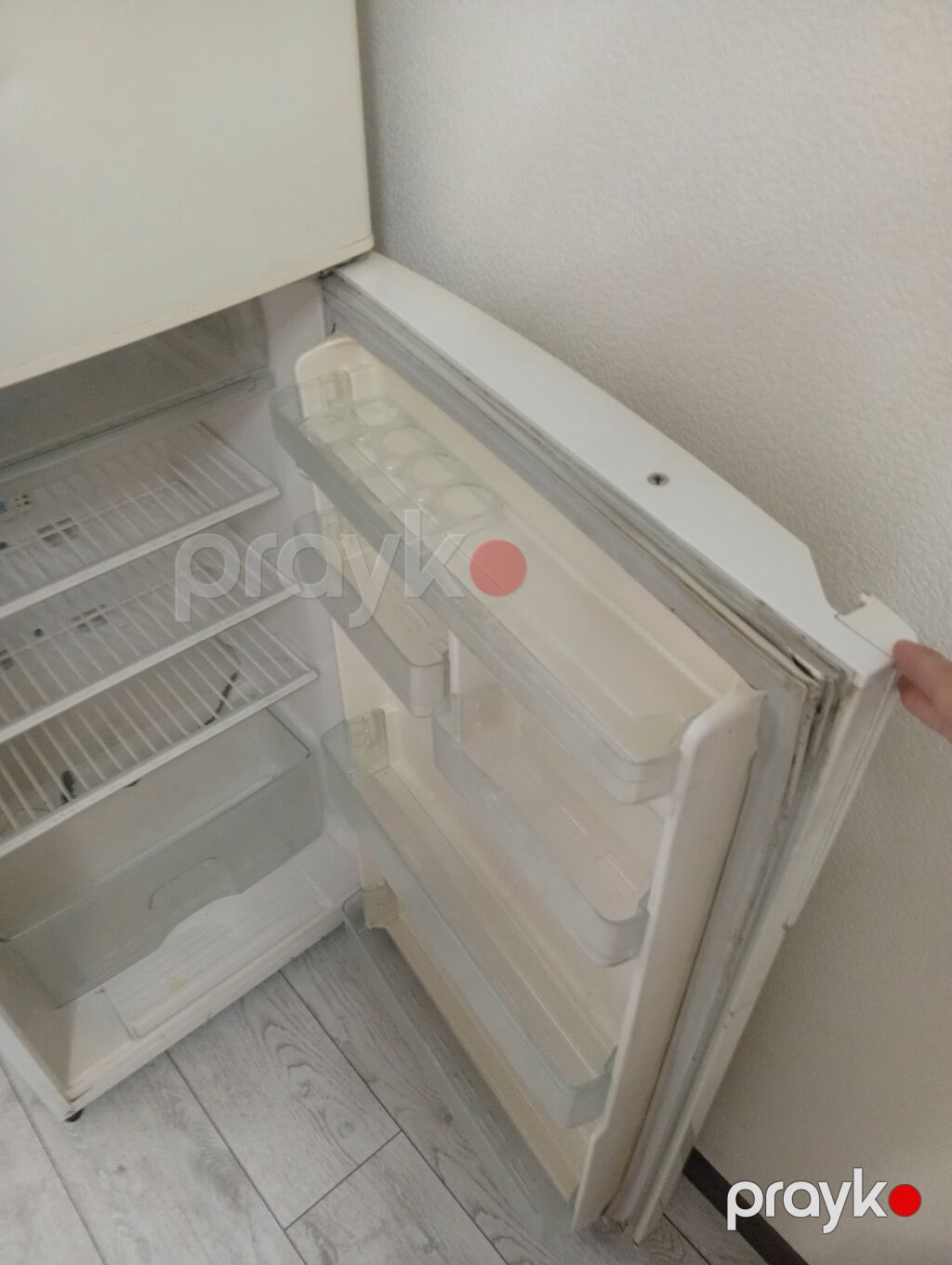 İşlənmiş 2 qapılı Hitachi Soyuducu Satılır, rəng - Bej, Təkərli — Soyuducular, Masazır (3)