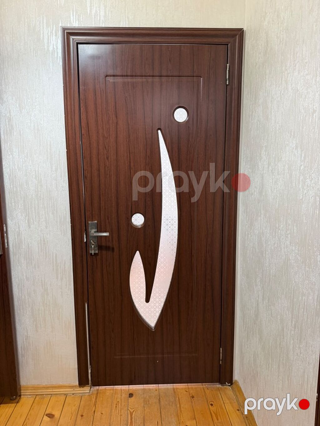 Salam ev qapıları satılır dözümlüdür keyfiyətlidir biraz zədələri var — Pəncərələr, qapılar, balkonlar, Bakı (3)