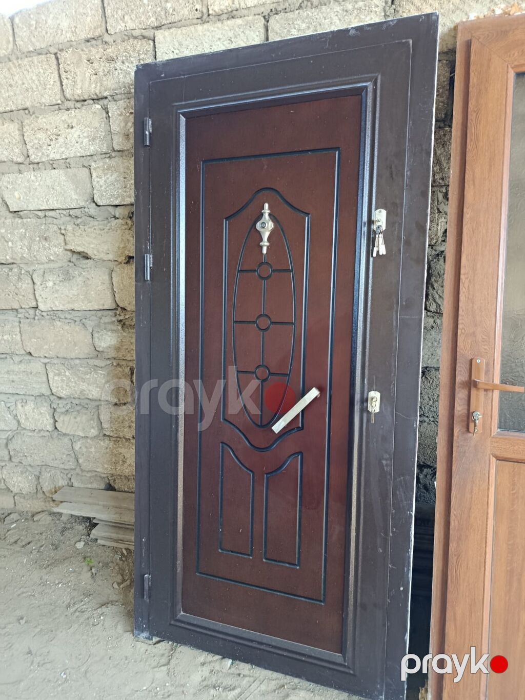 Seyf qapi, idyal vezyietde, ölçüsü 2,05/95, ünvan Ramana, - Material — Pəncərələr, qapılar, balkonlar, Digah (2)