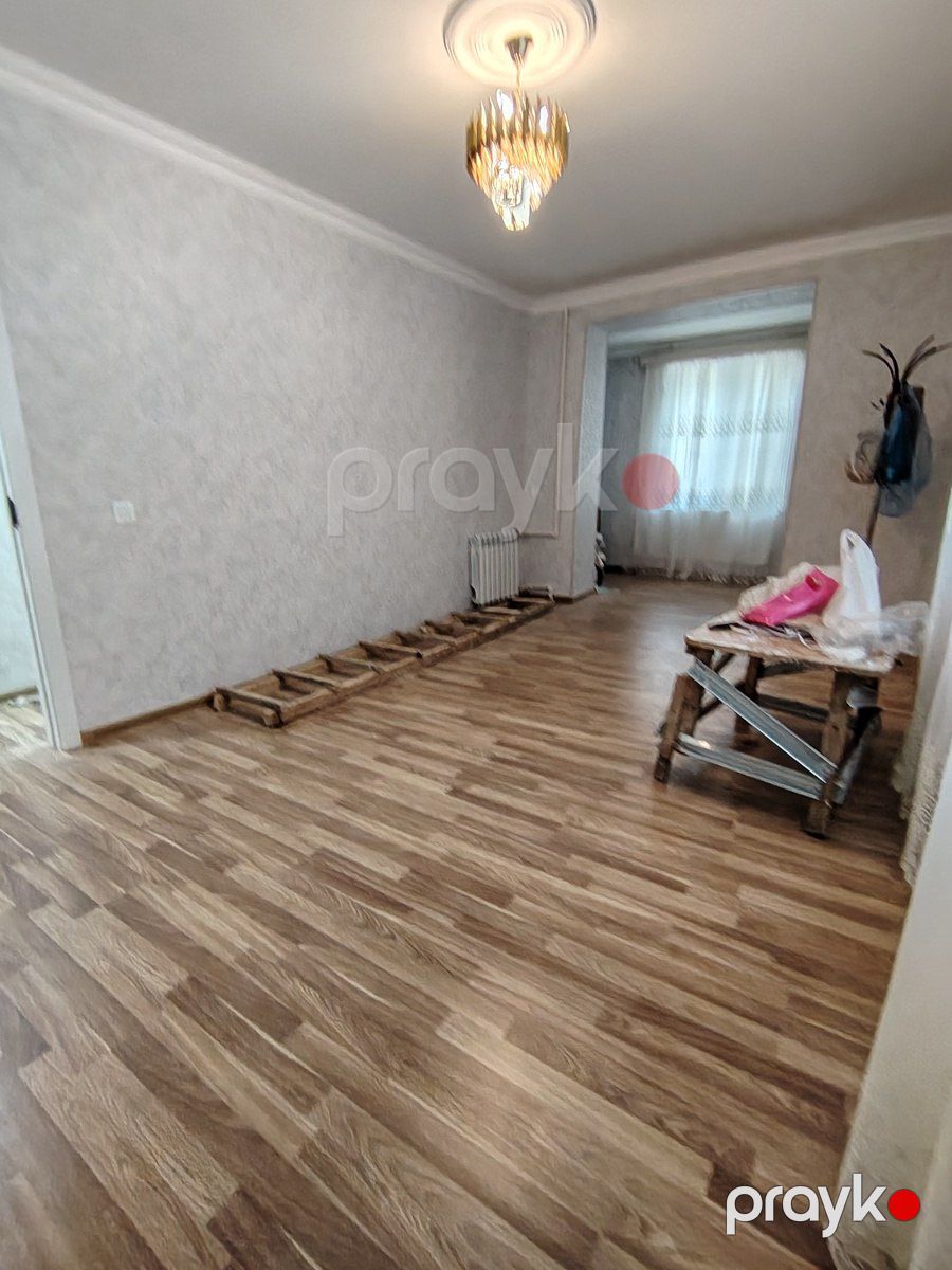 Satılır 1 otaqlı köhnə tikili 41 m² — Mənzil, Bakı (2)