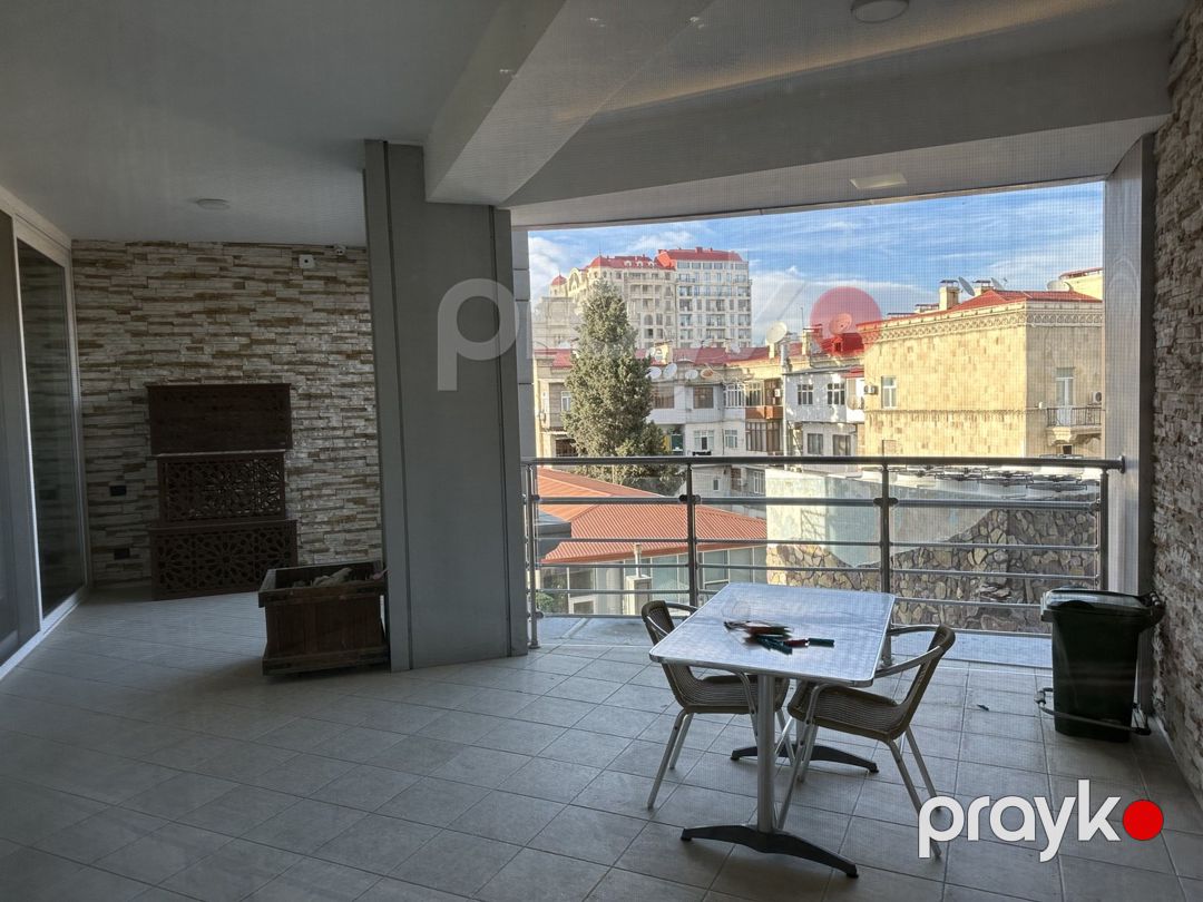 Satılır 4 otaqlı yeni tikili 232 m² — Mənzil, Bakı (8)