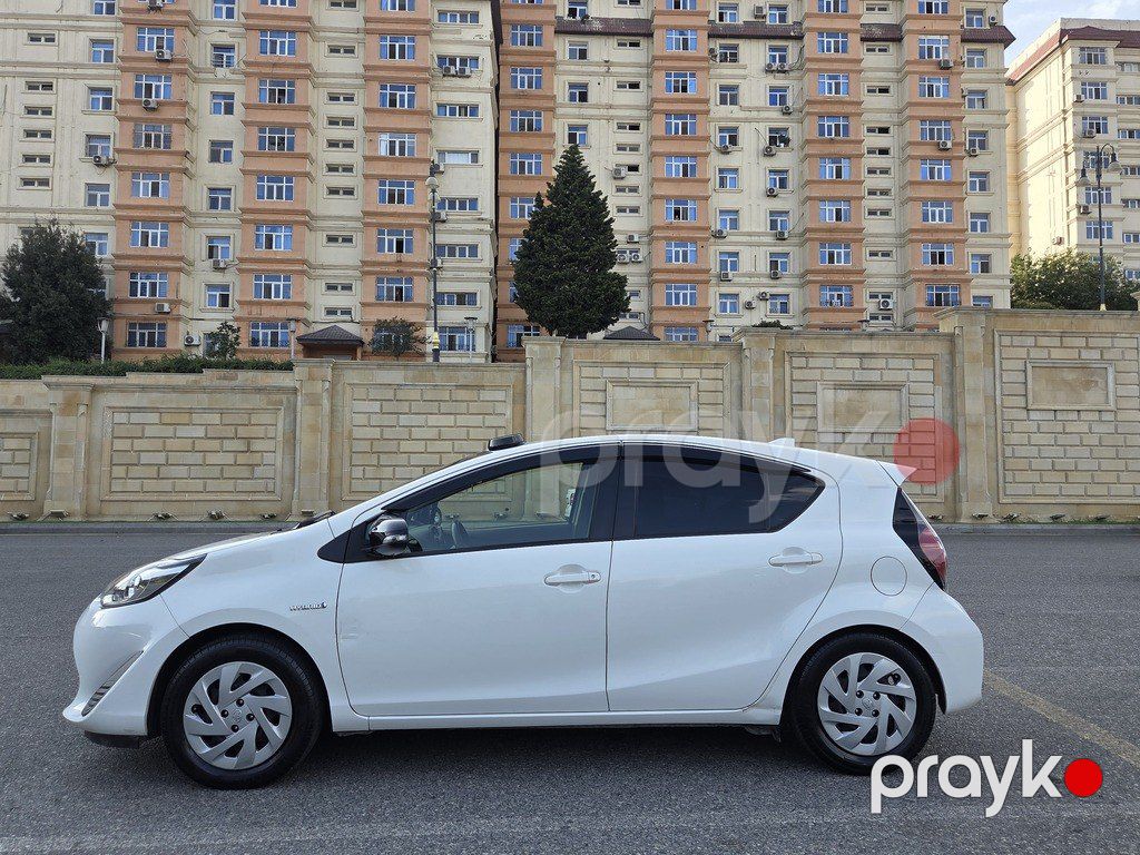 Toyota Aqua, 1.5 L, 0.9 kWh, 2018 il, 251 650 km — Avtomobillər, Bakı (4)