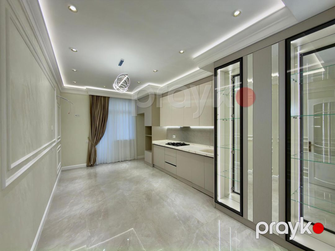 Satılır 4 otaqlı yeni tikili 175 m² — Mənzil, Bakı (2)