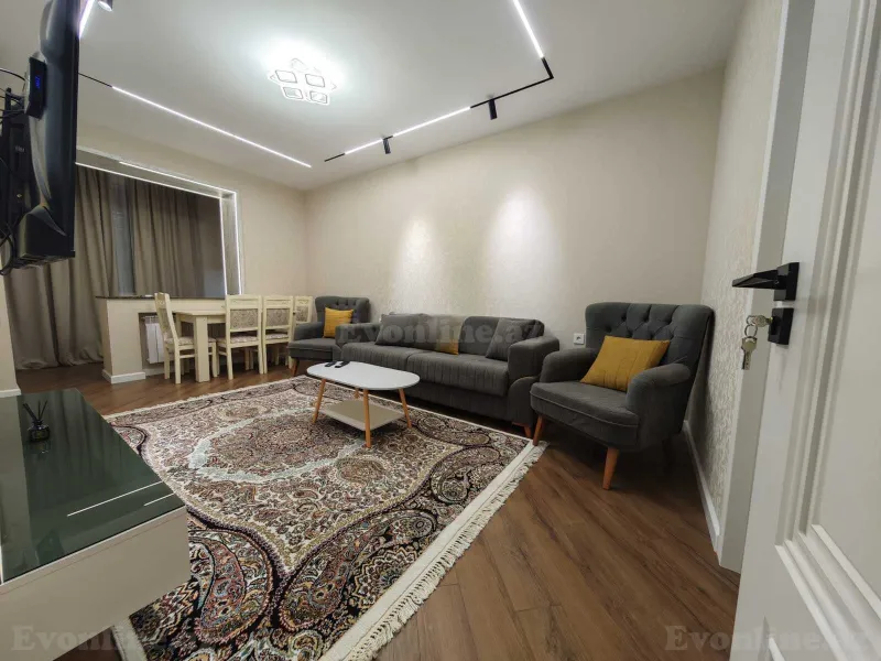 Kirayə verilir 2 otaqlı Mənzil Köhnə tikili 58 m² Bakı, Binəqədi r., Azadlıq prospekti m., 7-ci mikrorayon — Mənzil, Bakı (4)