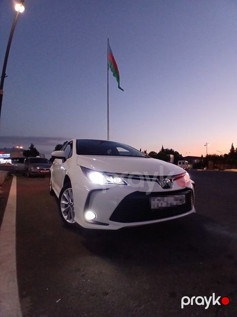 Toyota Corolla, 1.8 L, 2022 il, 85 617 km — Zaqatala