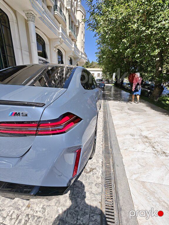 BMW M5, 4.4 L, 22.1 kWh, 2025 il, 2 145 km — Avtomobillər, Bakı (10)