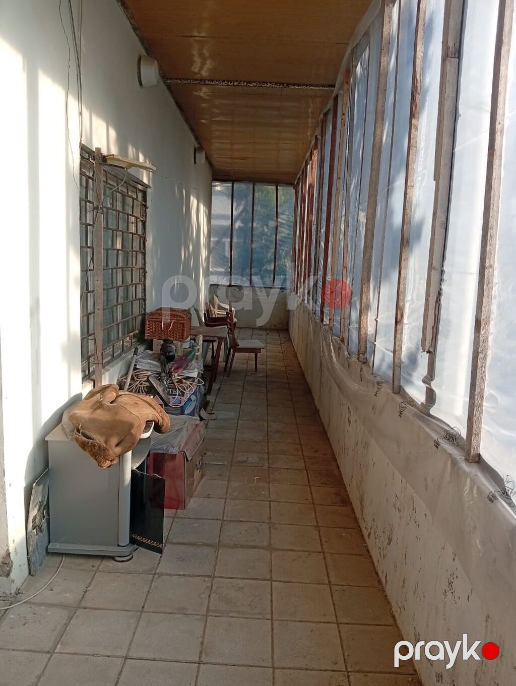 Geniş həyətyanı sahəsi və uzun eyvanı olan fərdi yaşayış evi — Ev, villa, Bakı (10)