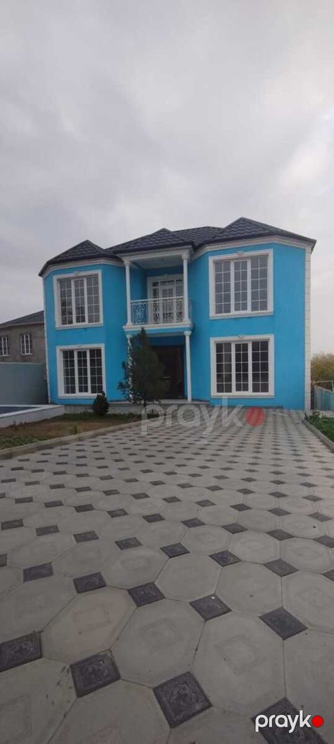 Satılır 4 otaqlı həyət evi/bağ evi 200 m² — Bakı