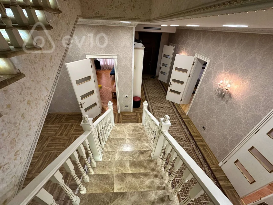 8 otaqlı həyət evi, 700 m², Novxanı — Ev, villa, Bakı (6)