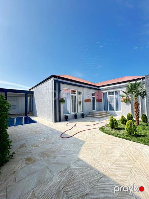 Satılır 4 otaqlı həyət evi/bağ evi 140 m² — Bakı