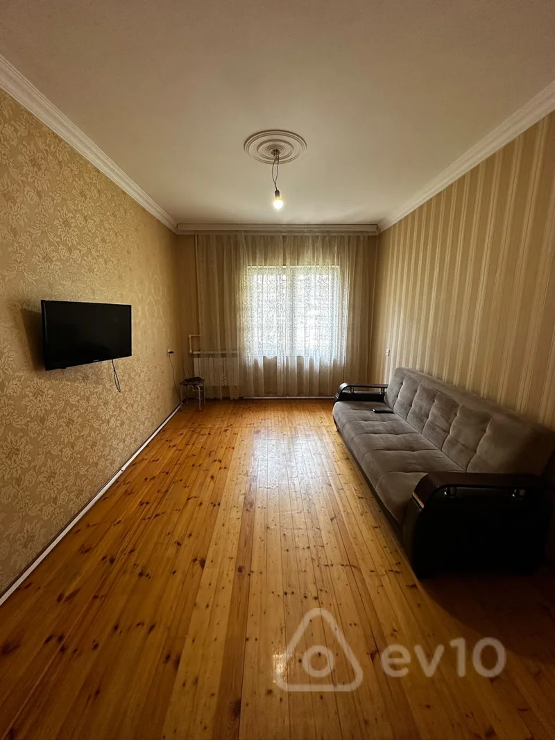 2 otaqlı mənzil, 65 m², Əsəd Əhmədov küç — Bakı