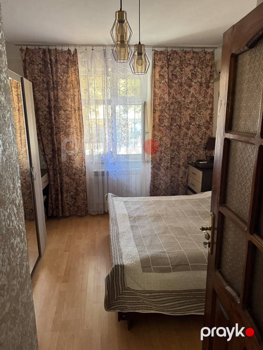 Satılır 4 otaqlı köhnə tikili 90 m² — Mənzil, Bakı (5)