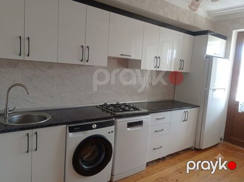 Metbex mebeli 650₼ Qaz,moyka verilir uzunluq 4 m Unvan Hokmeli — Bakı