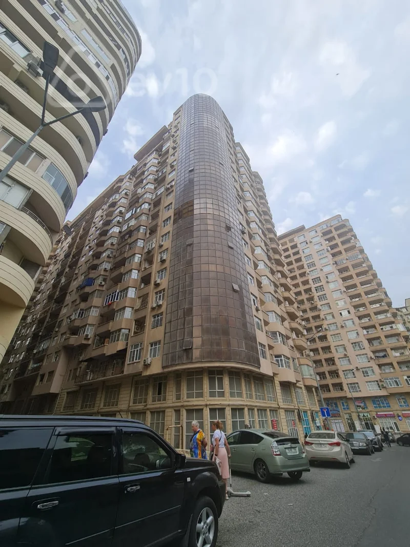 3 otaqlı mənzil, 152 m², Ənvər Hüseynov — Bakı