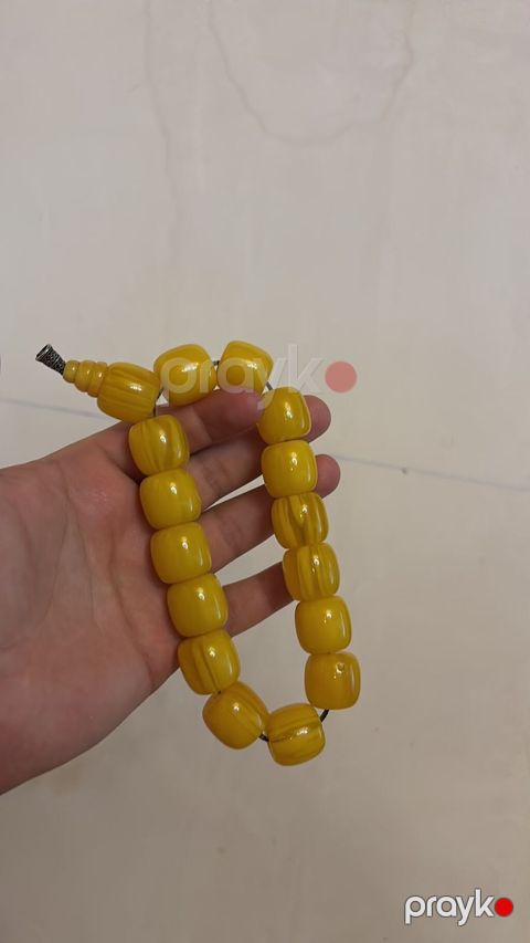 Sarı rəngli təsbeh - Material: parlaq səthli, bərk sintetik/qatran — Bakı