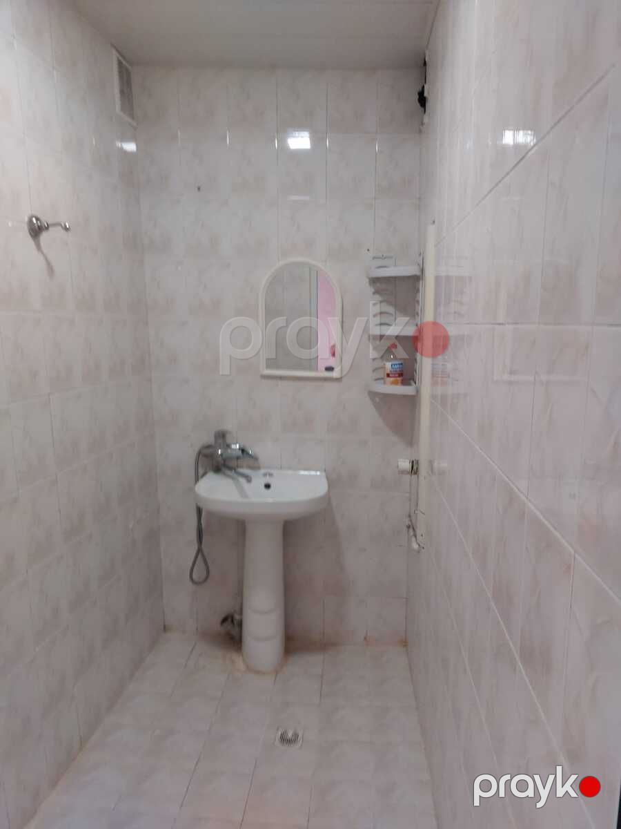 Satılır 2 otaqlı köhnə tikili 65 m² — Mənzil, Bakı (12)