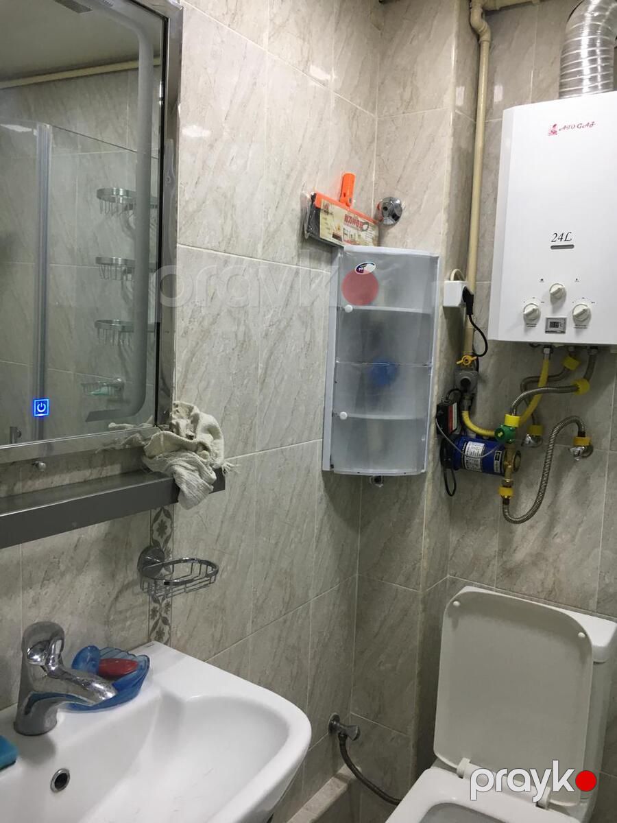 Satılır 2 otaqlı köhnə tikili 54 m² — Mənzil, Bakı (10)