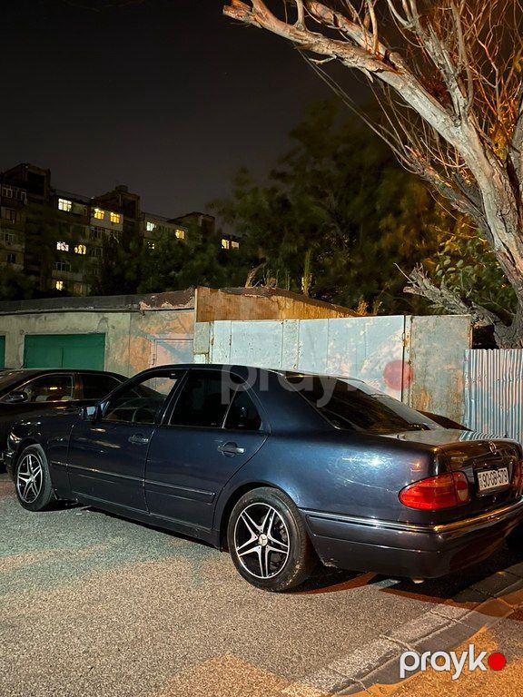 Mercedes E 320, 3.2 L, 1995 il, 378 000 km — Avtomobillər, Bakı (12)