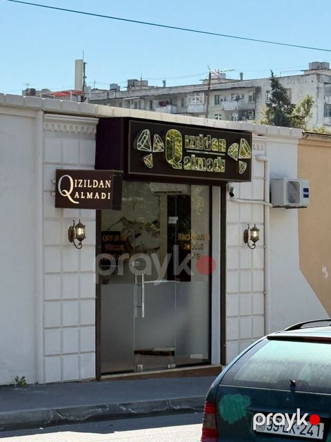 Satılır obyekt 15 m² — Bakı