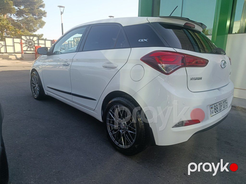 Hyundai i20, 1.1 L, 2016 il, 127 200 km — Avtomobillər, Bakı (5)