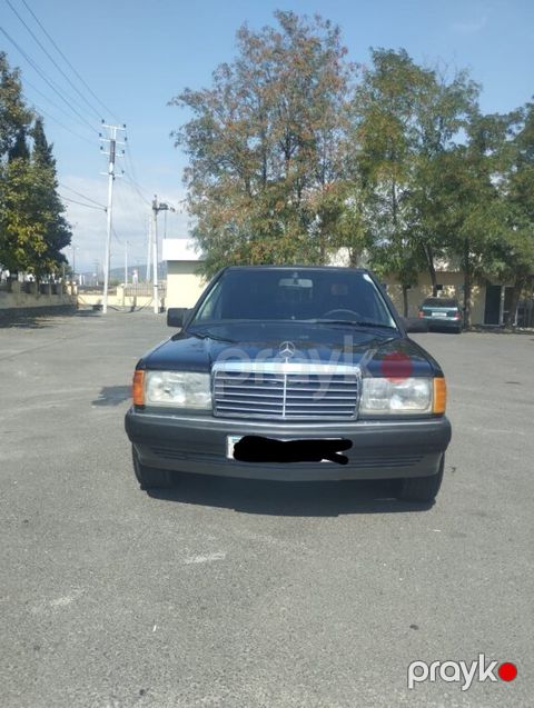 Mercedes 190, 1.8 L, 1991 il, 193 560 km — Şəki