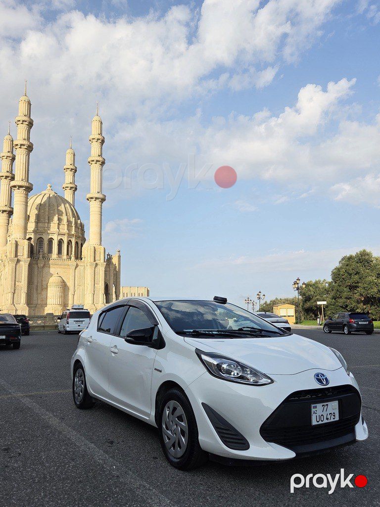 Toyota Aqua, 1.5 L, 0.9 kWh, 2018 il, 251 650 km — Avtomobillər, Bakı (2)
