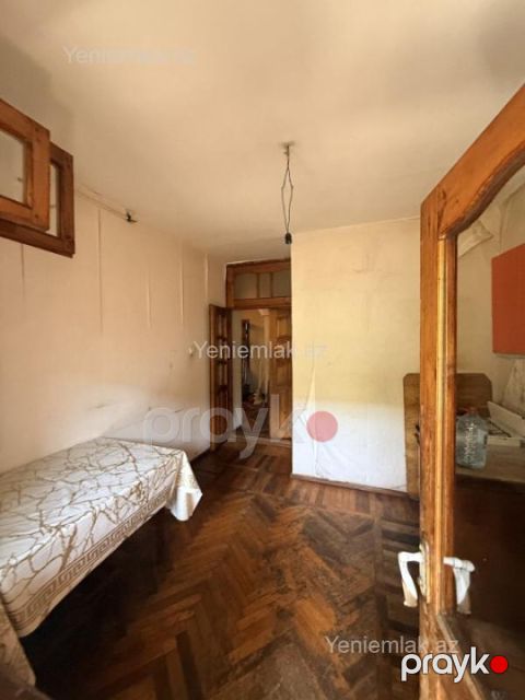 Satılır 3 otaqlı Bina evi menzil (Köhnə tikili), 82 m², Xətai rayonu — Bakı
