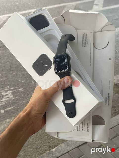 Apple Watch Series 5 Aluminum Space Black 44mm — Bakı