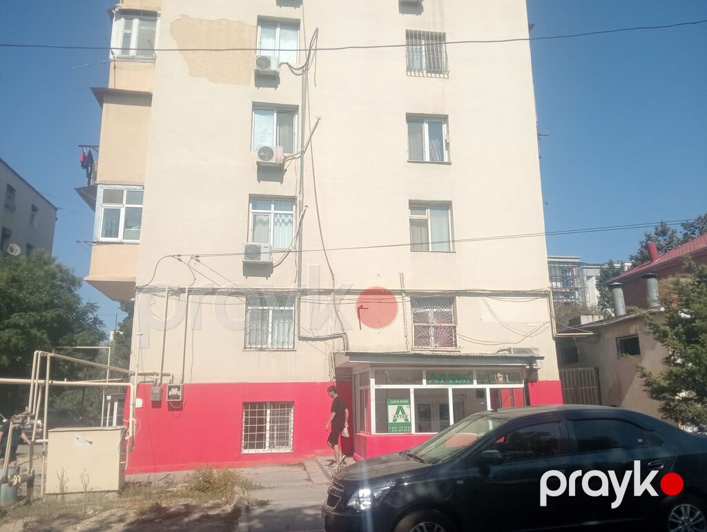 Salam ev uzunmüddətli verilir. Neftçilər metrosu ilə 300 metr mesafede — Mənzil, Bakı (9)