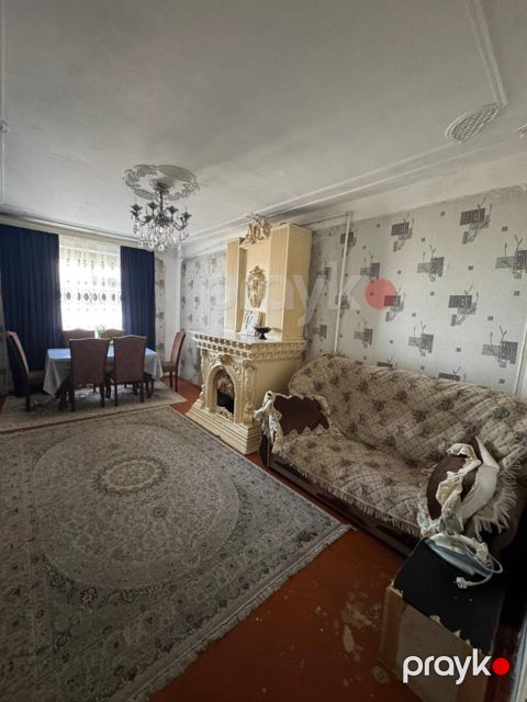 Satılır 3 otaqlı köhnə tikili 86 m² — Bakı