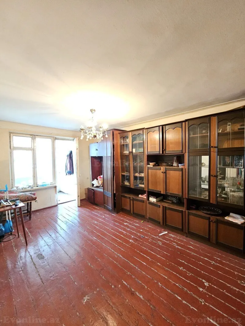 Satılır 3 otaqlı Mənzil Köhnə tikili 75 m² Bakı, Nizami r., Qara Qarayev m — Mənzil, Bakı (3)