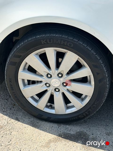 Kumho təkərləri 225/50 R17 — Bakı