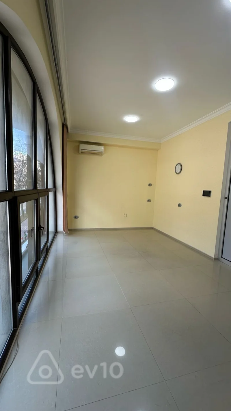 Ofis, 40 m², nizami metro — kirayə — Ofis, Bakı (5)