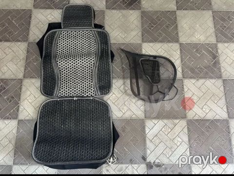 Avtomobil oturacağı üçün ventilyasiya edən oturacaq üzlüyü və bel — Bakı