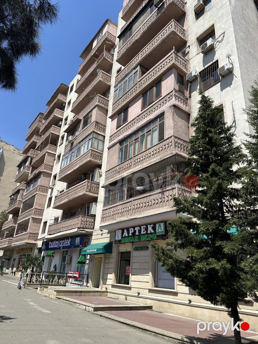 Satılır 4 otaqlı köhnə tikili 115 m² — Mənzil, Bakı (2)