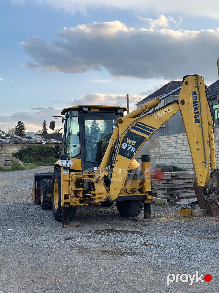 Komatsu, 2012 il — İnşaat texnikası, Gəncə (3)