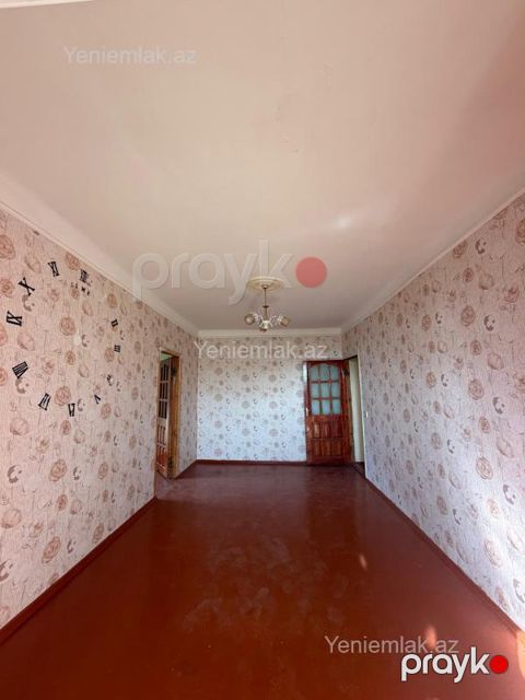 Satılır 2 otaqlı Bina evi menzil (Köhnə tikili), 48 m², 8-ci mikrorayon — Sumqayıt