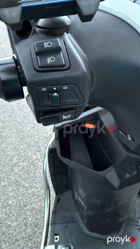 Moped/skuter – şəhərdaxili sürüş və çatdırılma üçün ideal - Rəng — Bakı
