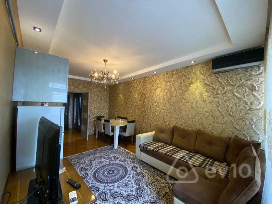 2 otaqlı mənzil, 61 m², Ənvər Hüseynov küçəsi — Bakı